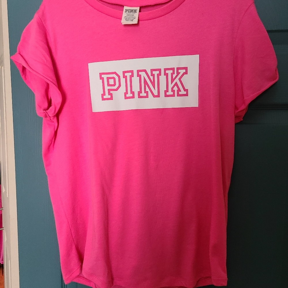 VS PINK Tshirt, size Lg